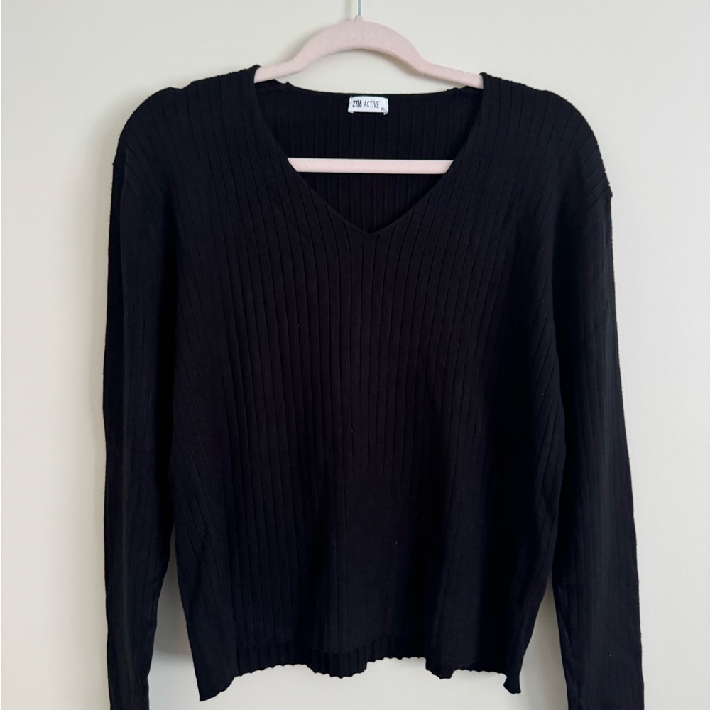 Zyia Active Black Ribbed Stretchy V-Neck Long Sleeve Top